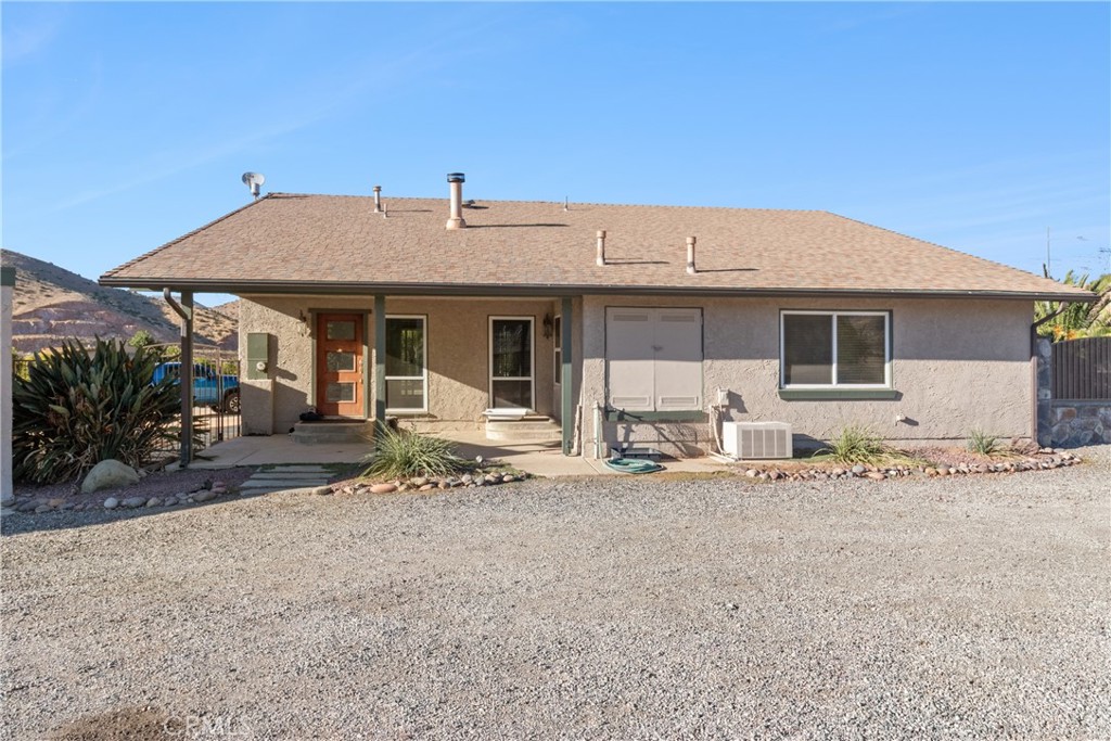 541 Foreston Property Photo 1