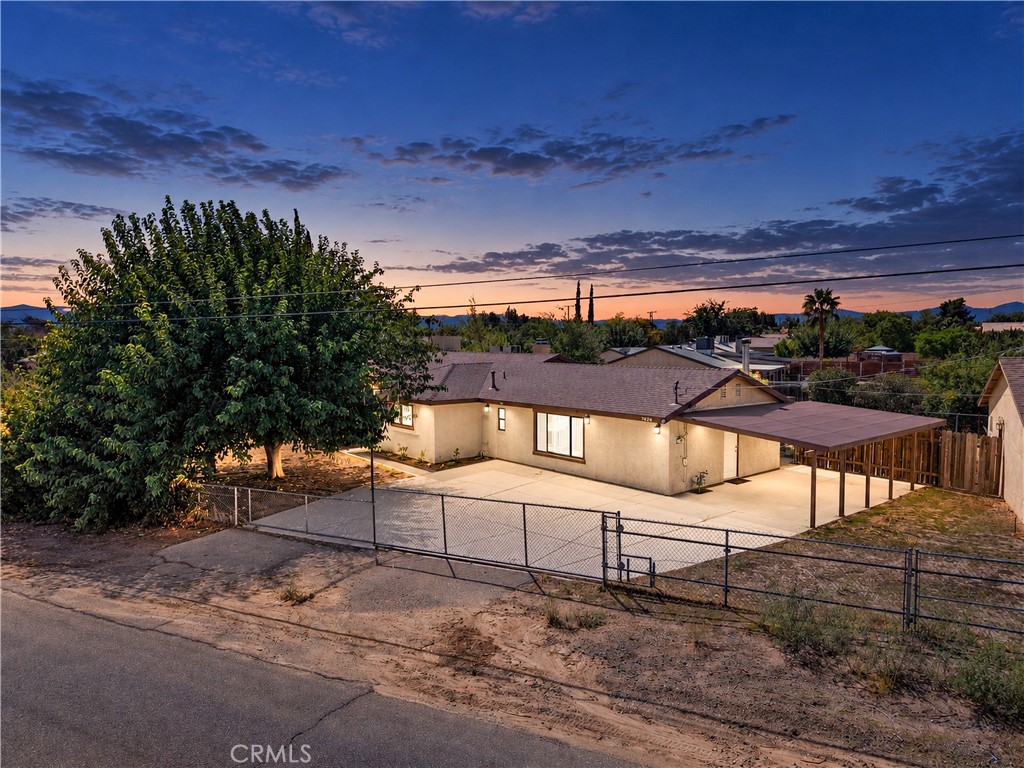 7684 Oakwood Avenue Property Photo 1