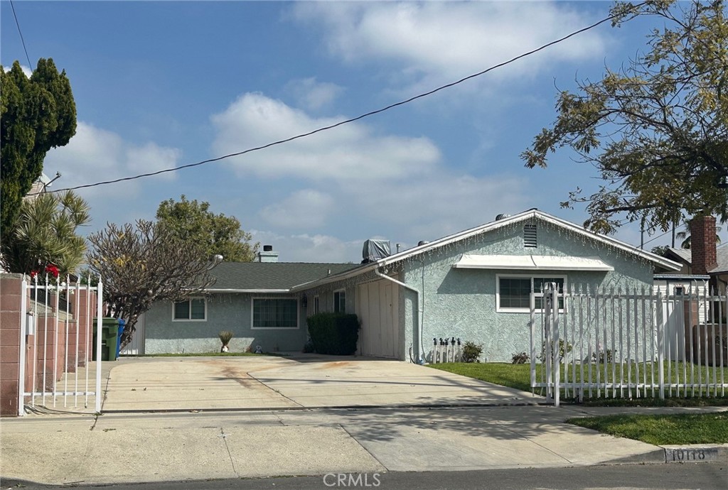 10118 Telfair Property Photo 1