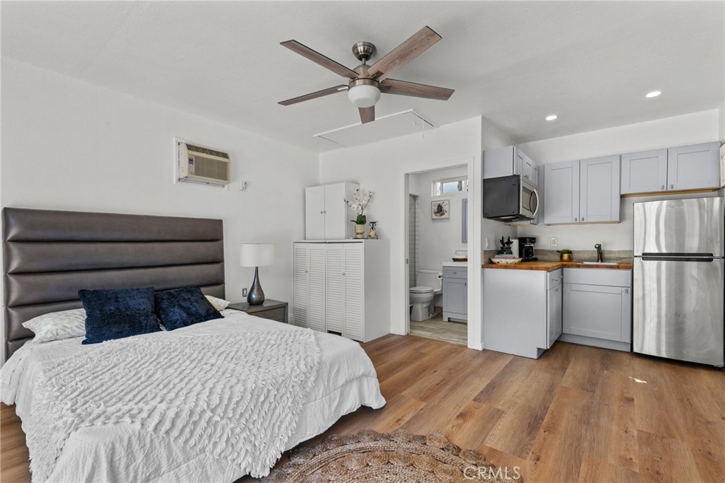 4814 Lemona Avenue Property Photo 22