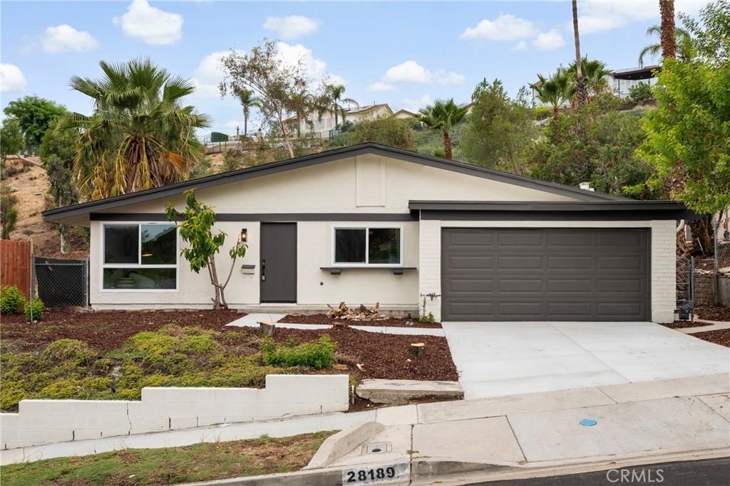 28189 Foxlane Property Photo