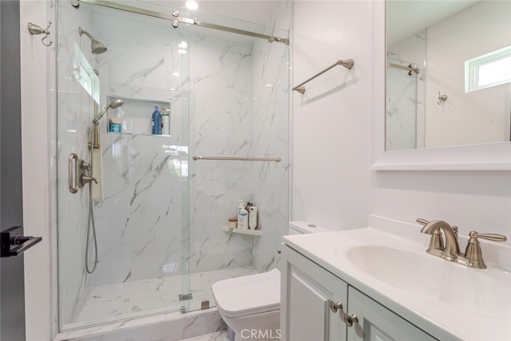 12608 Califa Street Property Photo 41
