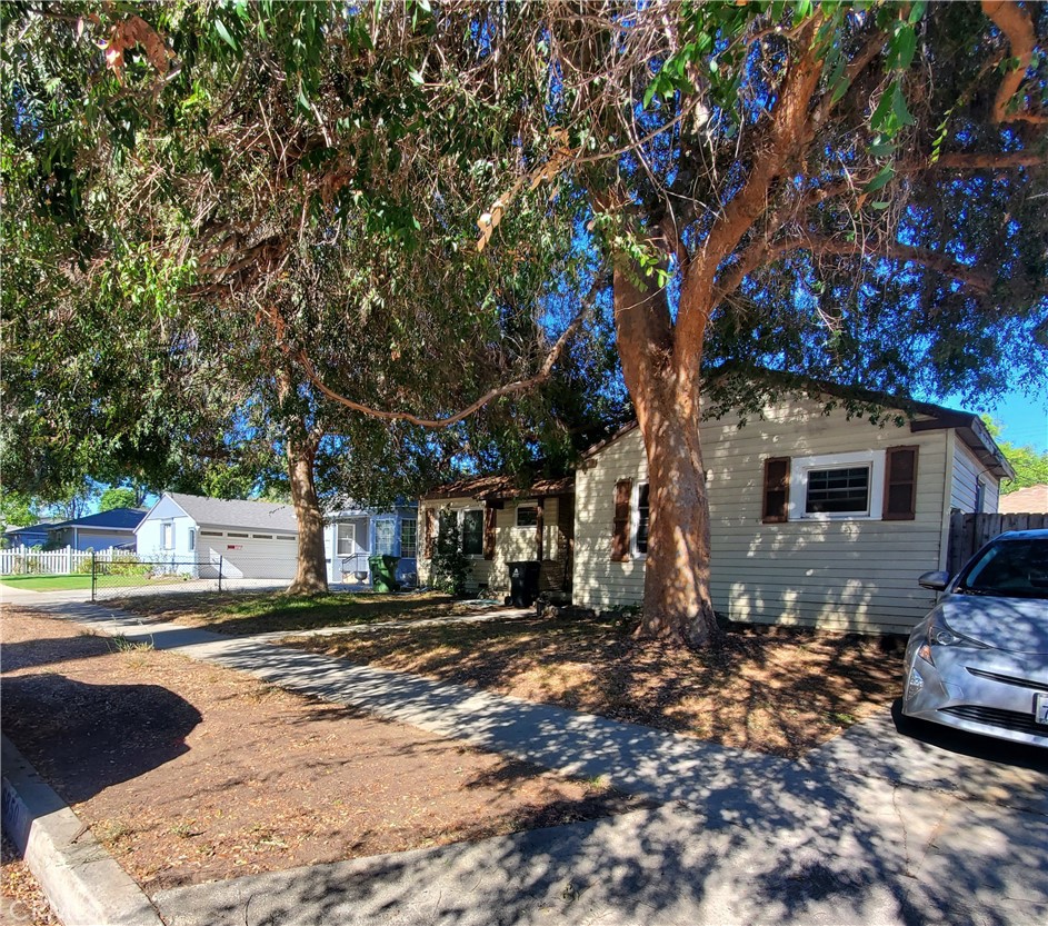 6850 Hesperia Property Photo 1