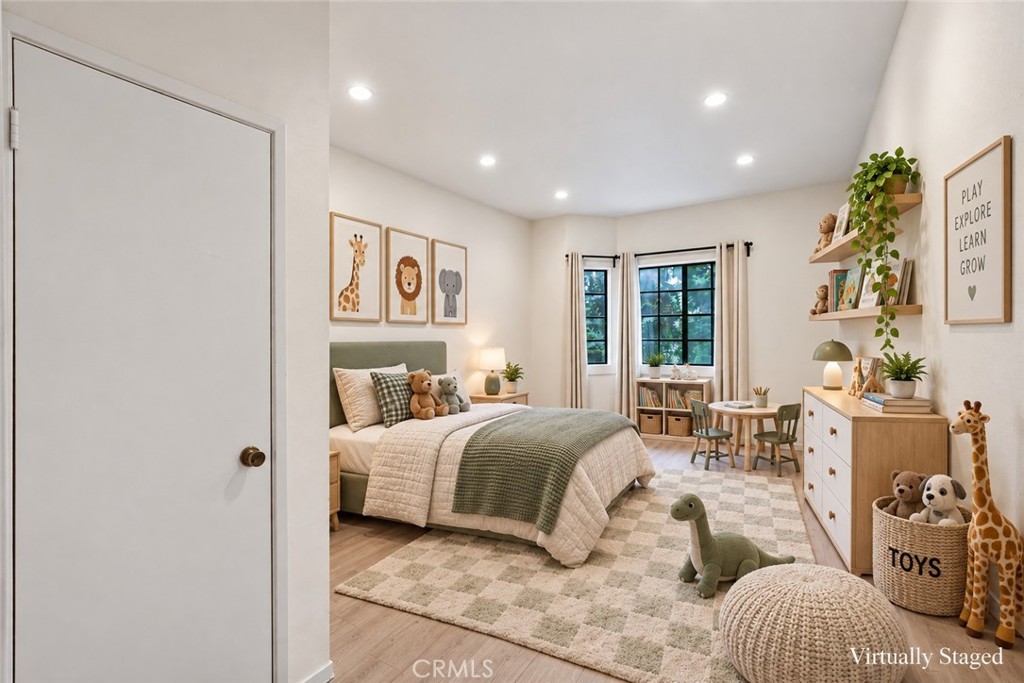 17914 Magnolia Boulevard 135 Property Photo 14