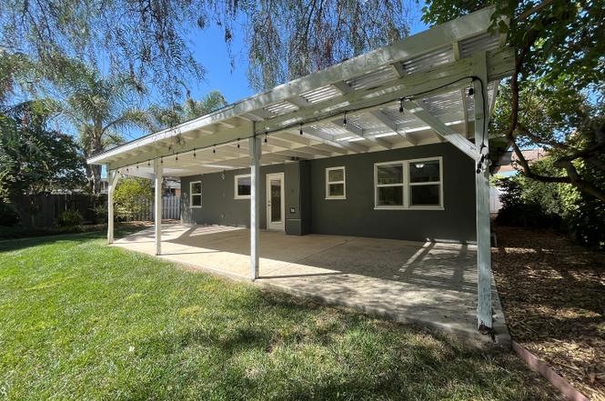 2570 E Brower Property Photo 6