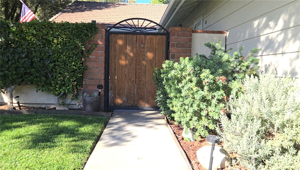 25951 Matel Road Property Photo 2