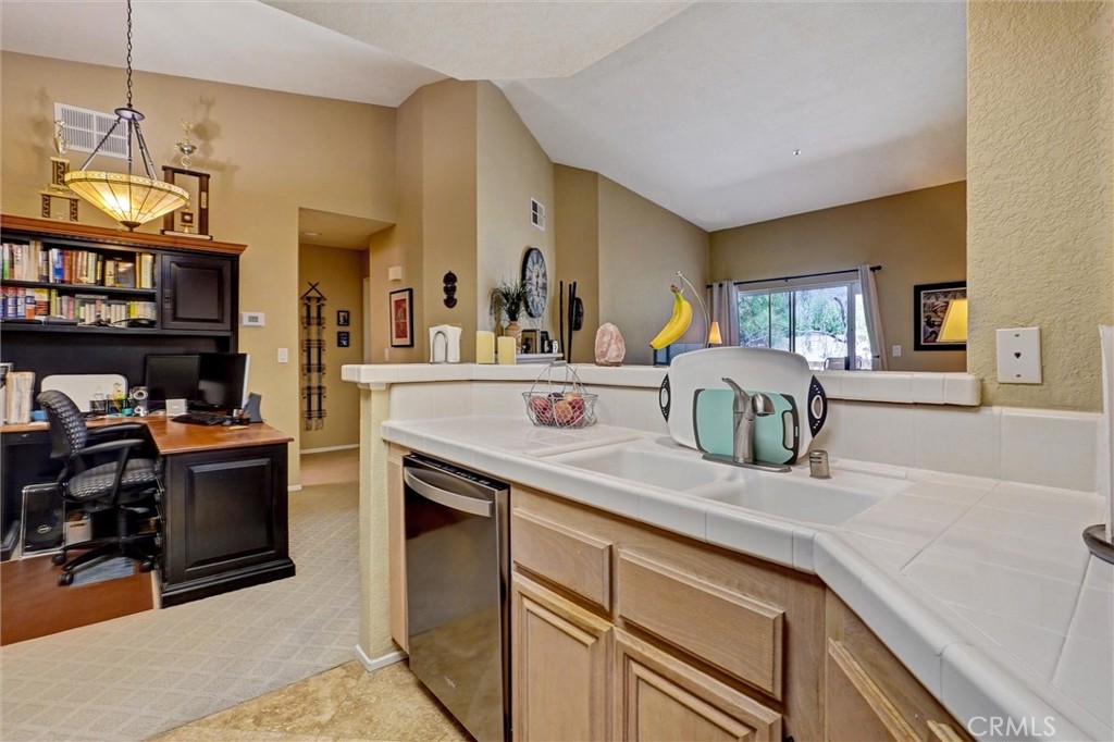 5837 Oak Bend 410 Property Photo 4