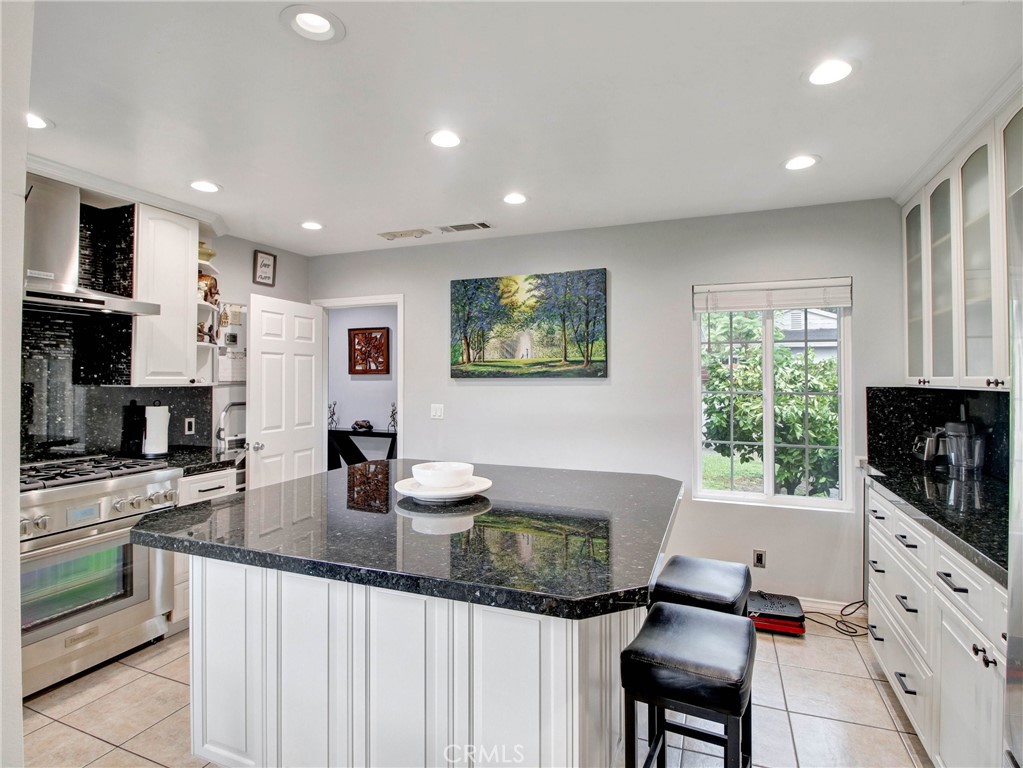 13448 Hart Street Property Photo 14