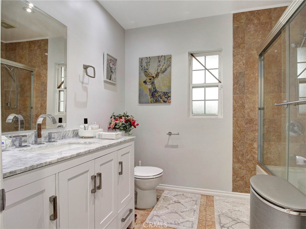 13448 Hart Street Property Photo 17