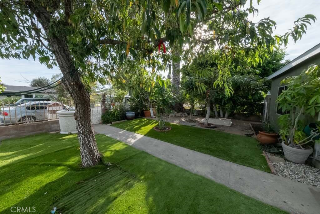 15719 Romar Street Property Photo 8