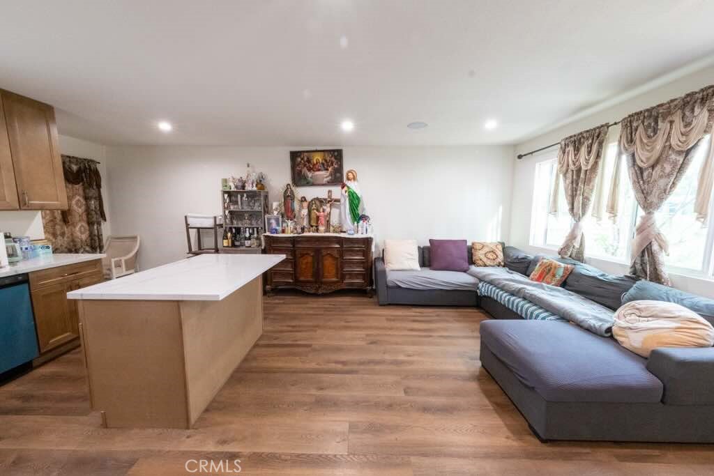 15719 Romar Street Property Photo 10