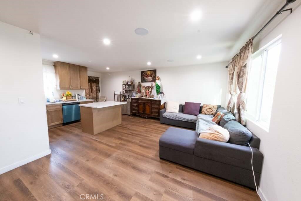 15719 Romar Street Property Photo 12