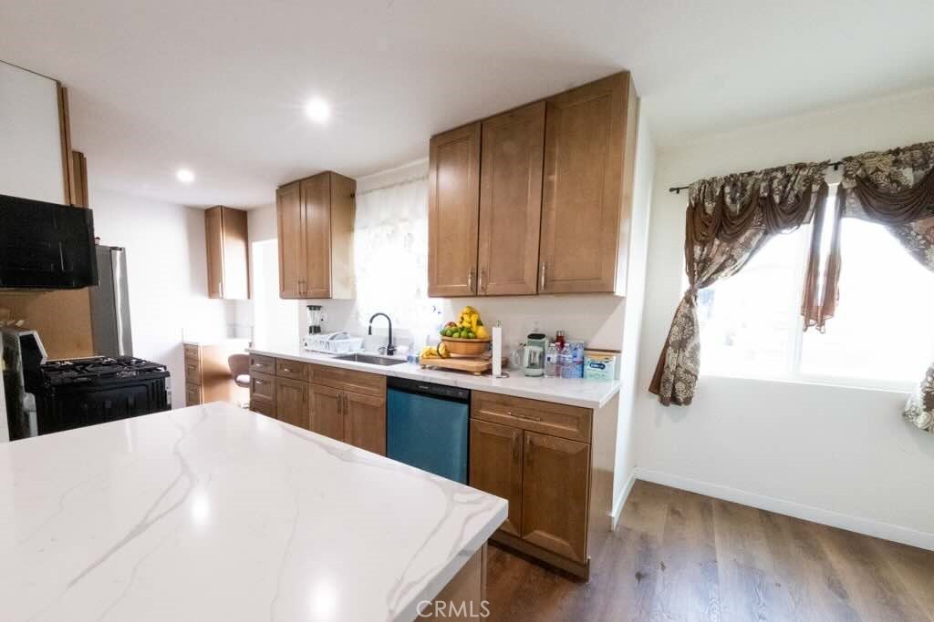 15719 Romar Street Property Photo 19