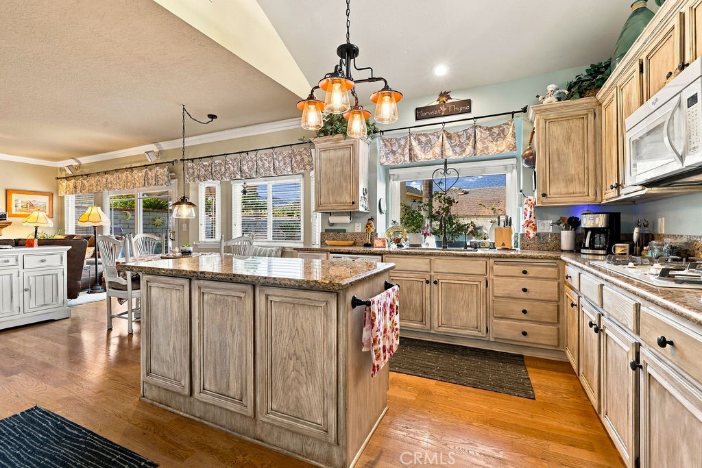 22605 Palm Court Property Photo 13