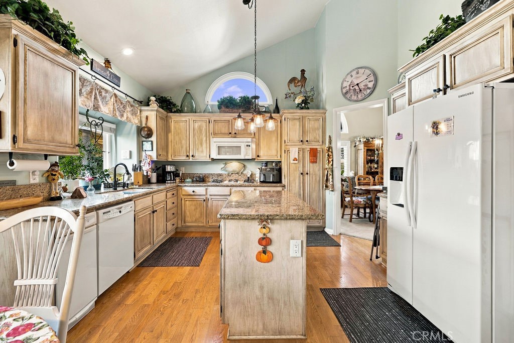 22605 Palm Court Property Photo 15