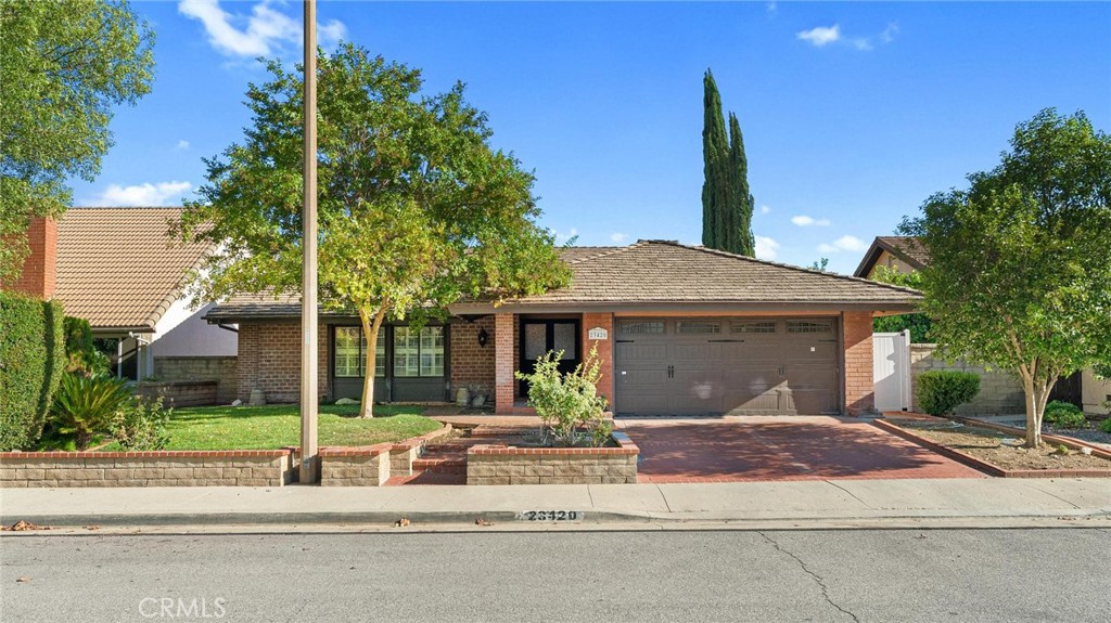 23420 Via Castanet Property Photo 2