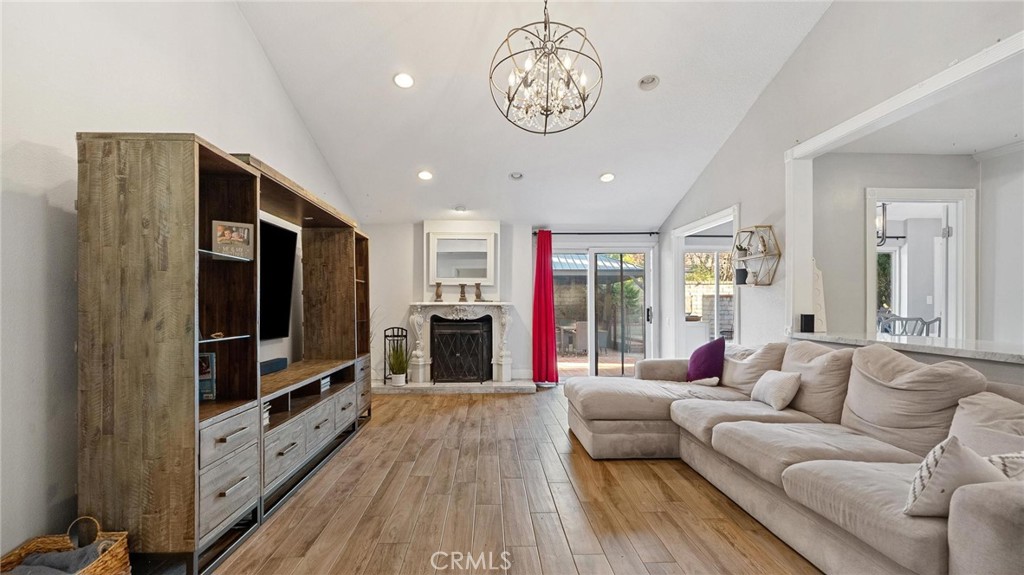 23420 Via Castanet Property Photo 6