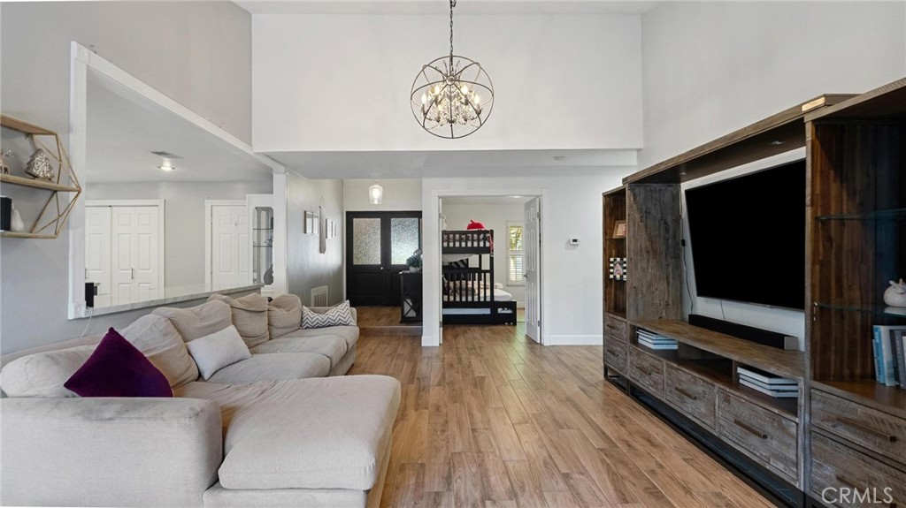 23420 Via Castanet Property Photo 7