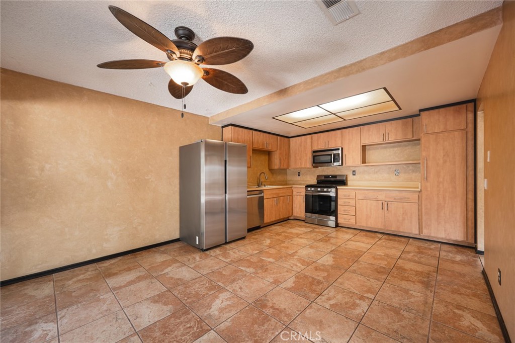 15903 Ada Street Property Photo 8