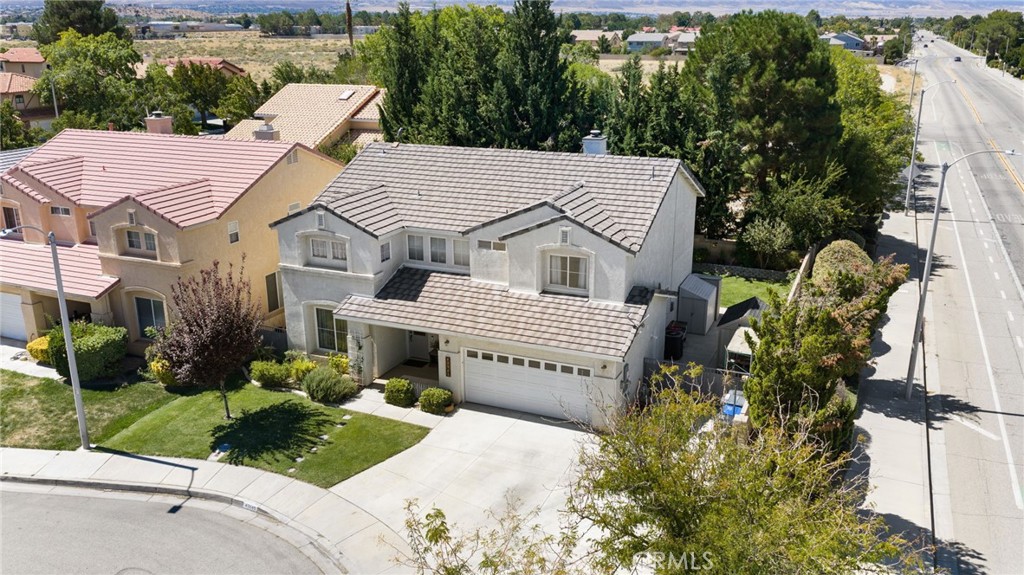 43145 Fenner Avenue Property Photo 4