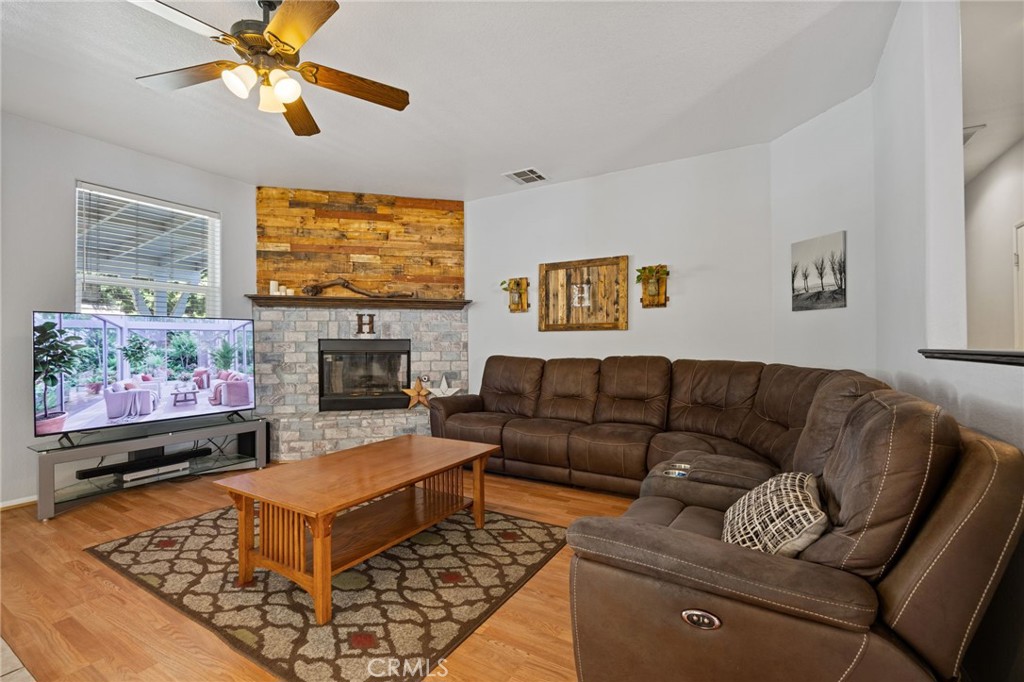 43145 Fenner Avenue Property Photo 16