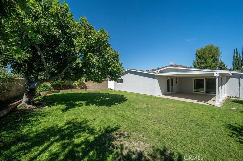 18926 Claycrest Property Photo 14