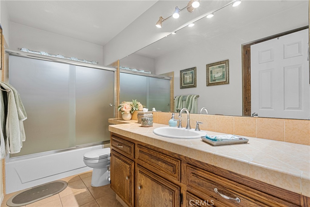 3115 Glad Way Property Photo 10
