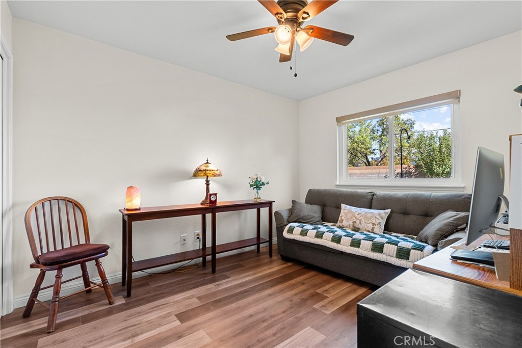 3115 Glad Way Property Photo 11