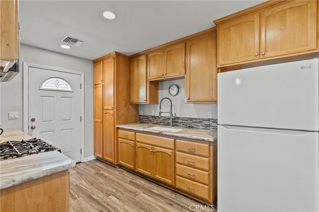 3115 Glad Way Property Photo 23