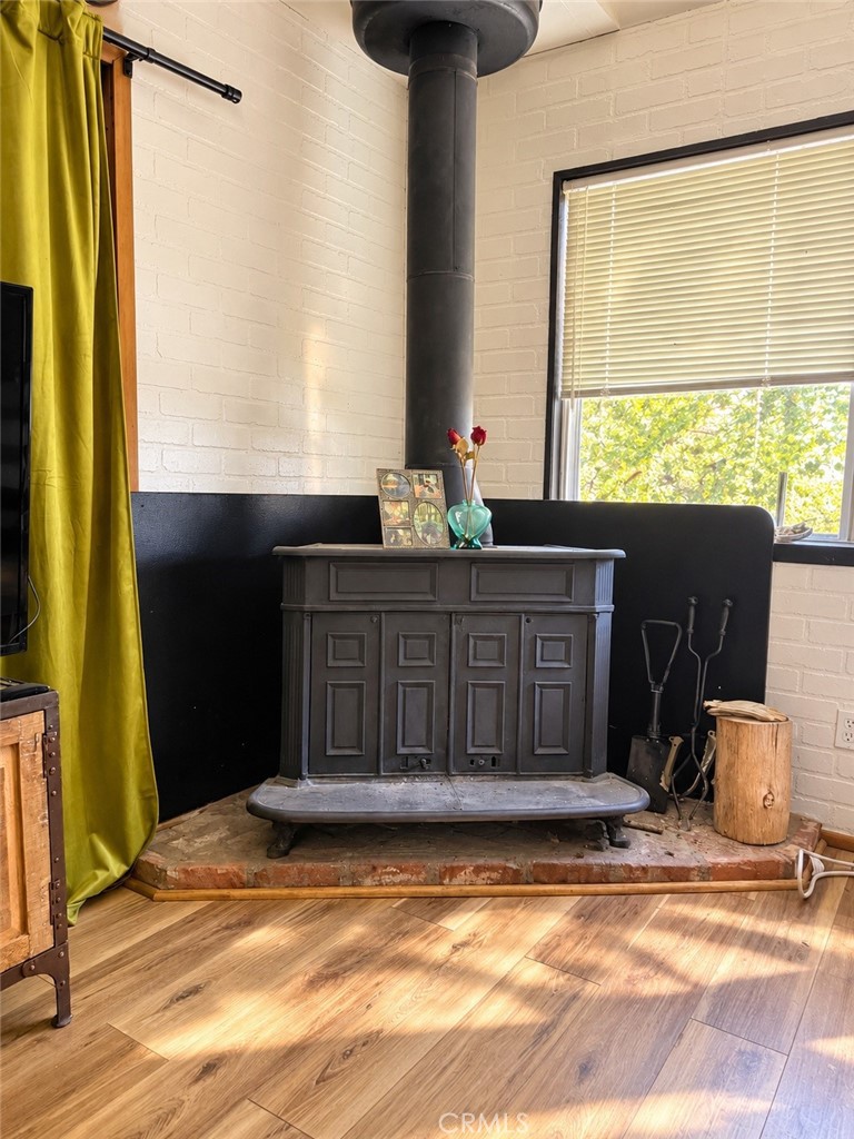 6601 Lowry Property Photo 8