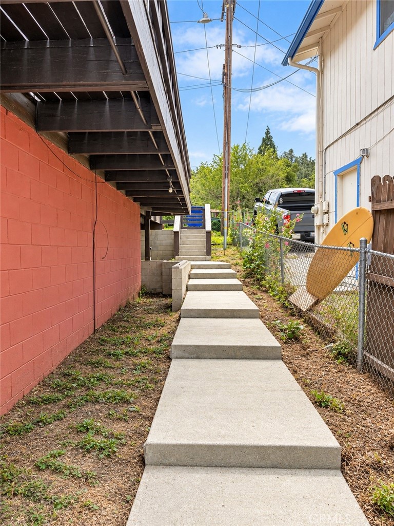 6601 Lowry Property Photo 23