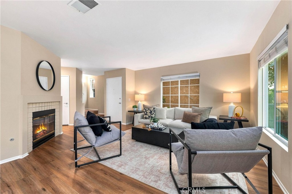 25112 Steinbeck Avenue D Property Photo 7
