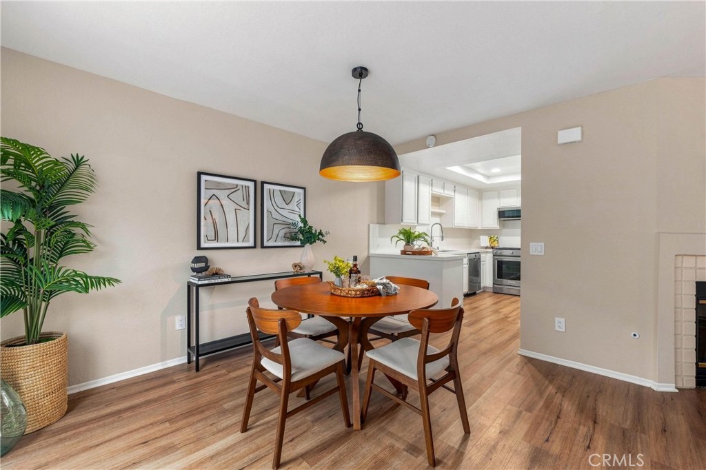 25112 Steinbeck Avenue D Property Photo 10