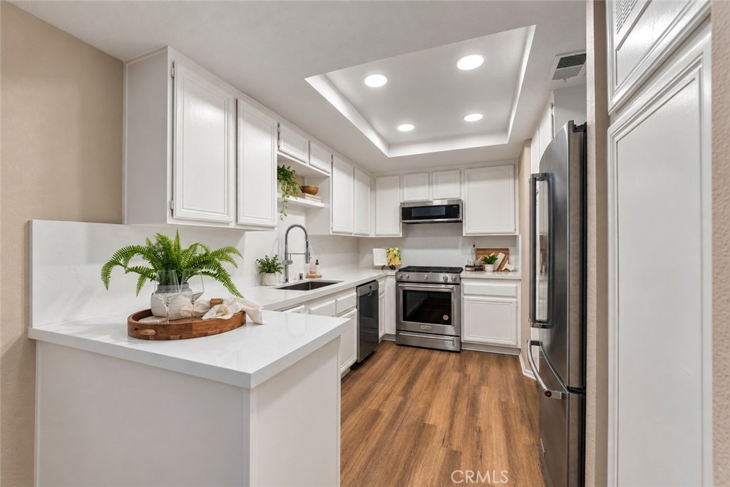25112 Steinbeck Avenue D Property Photo 14