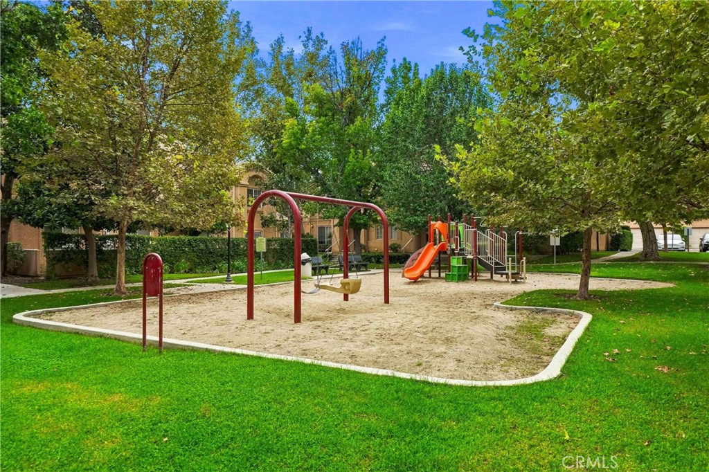 25112 Steinbeck Avenue D Property Photo 54