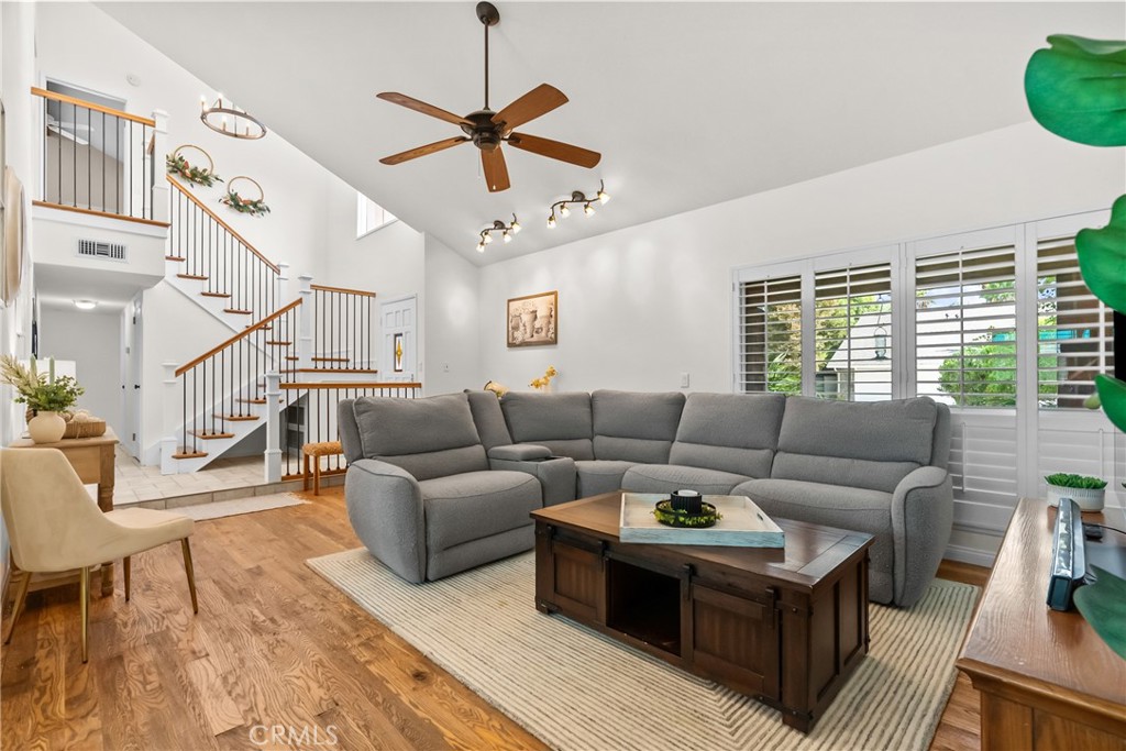 25451 Via Escovar Property Photo 9