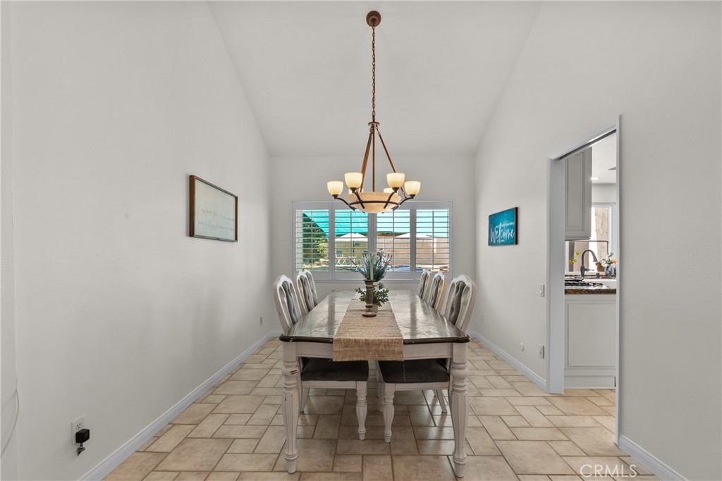 25451 Via Escovar Property Photo 11