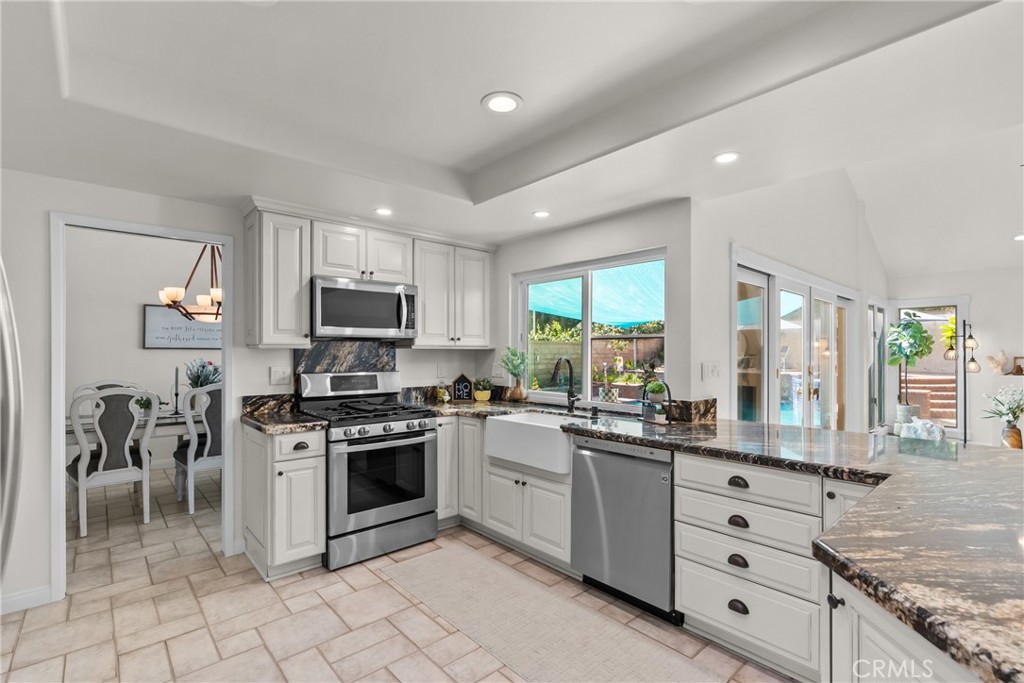 25451 Via Escovar Property Photo 14