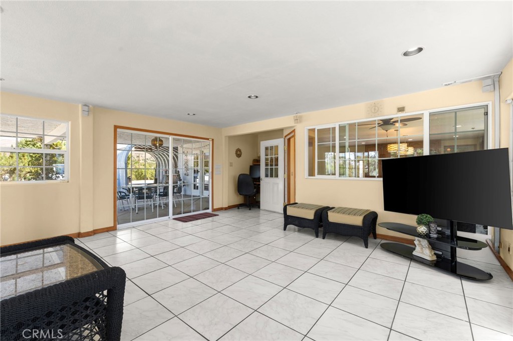 32223 Falcongate Avenue Property Photo 16