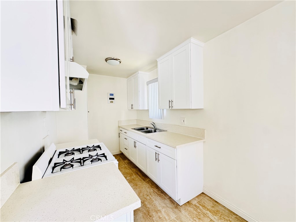 10850 Landale St Property Photo 4