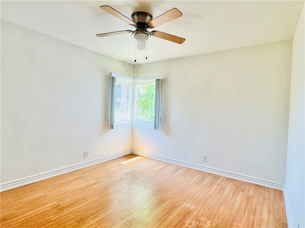 10850 Landale St Property Photo 6