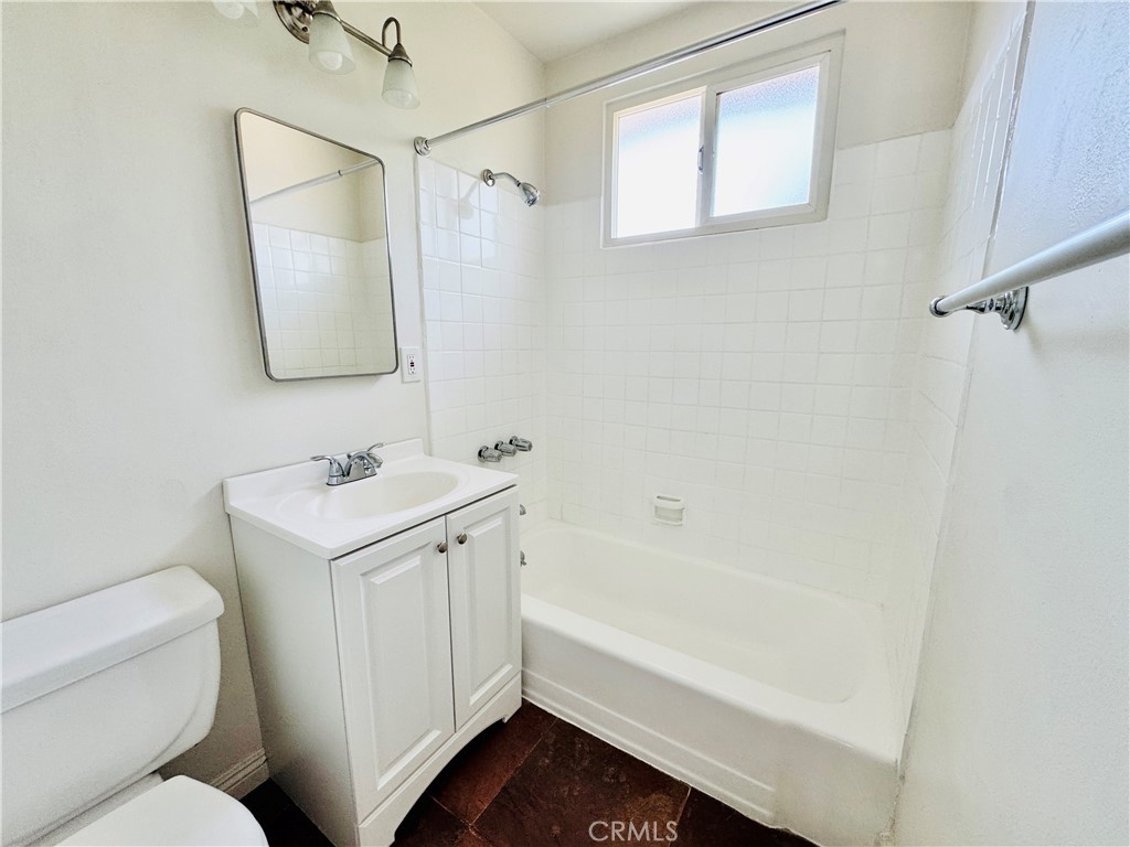10850 Landale St Property Photo 8