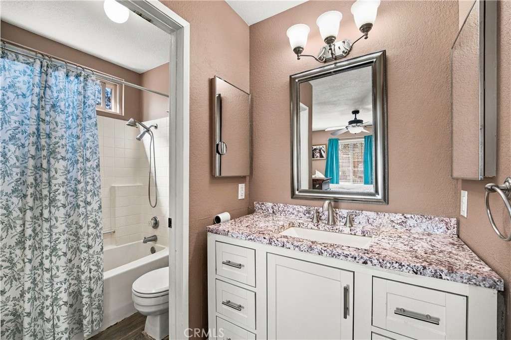 29403 Poppy Meadow Street Property Photo 34