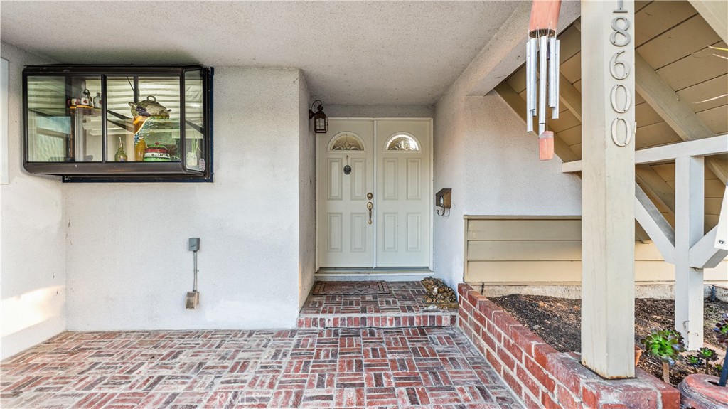 18600 Knapp Street Property Photo 8