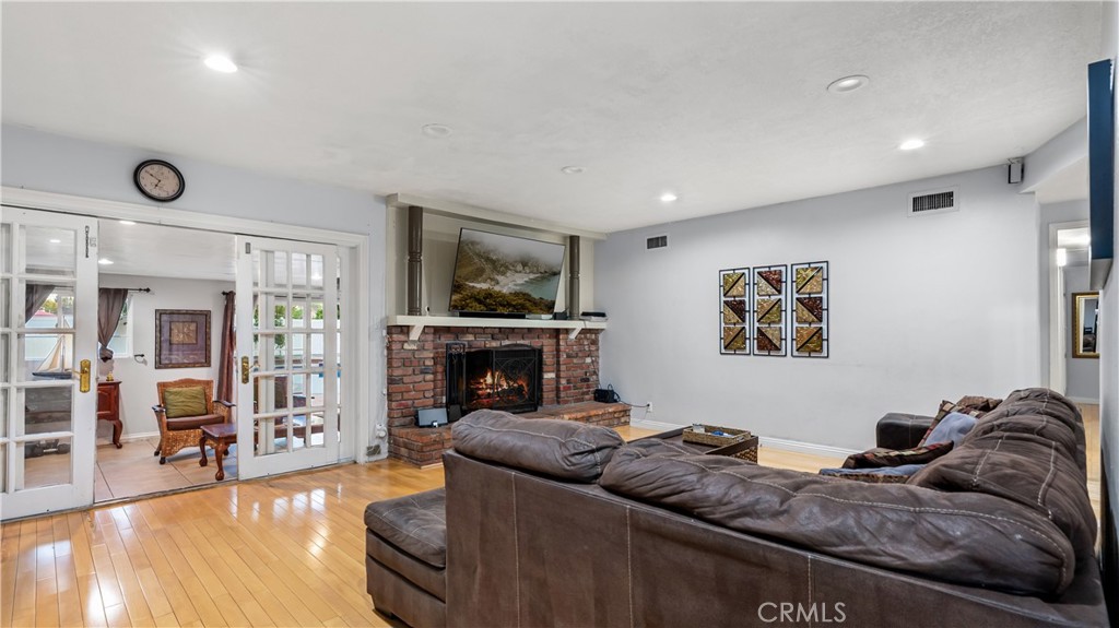 18600 Knapp Street Property Photo 12
