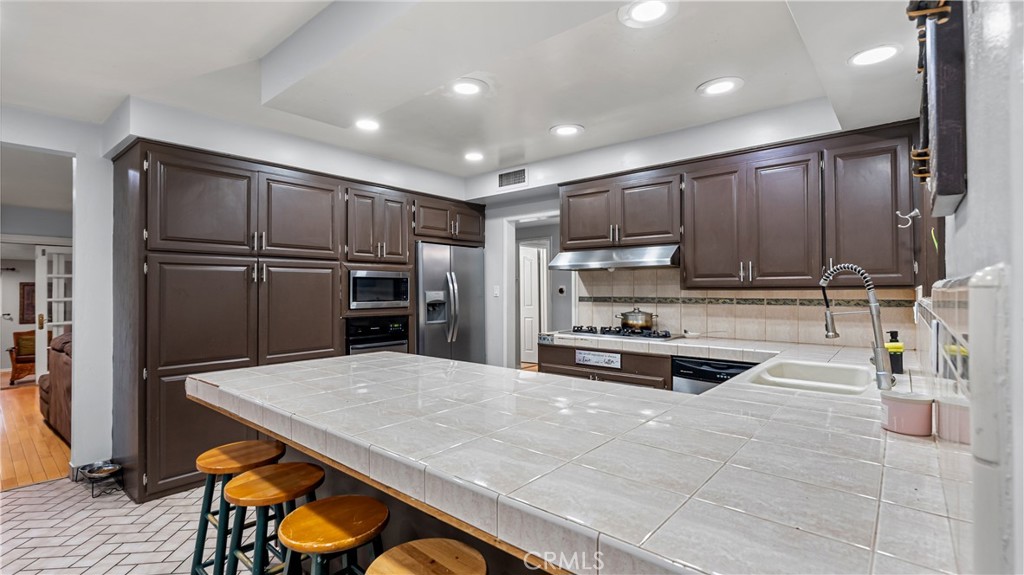 18600 Knapp Street Property Photo 18