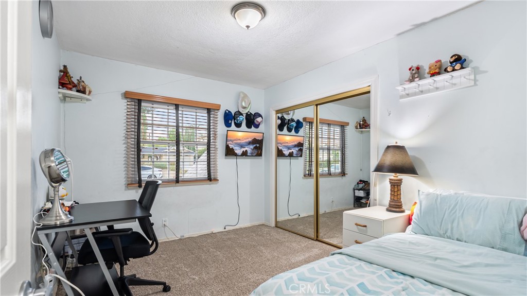 18600 Knapp Street Property Photo 33