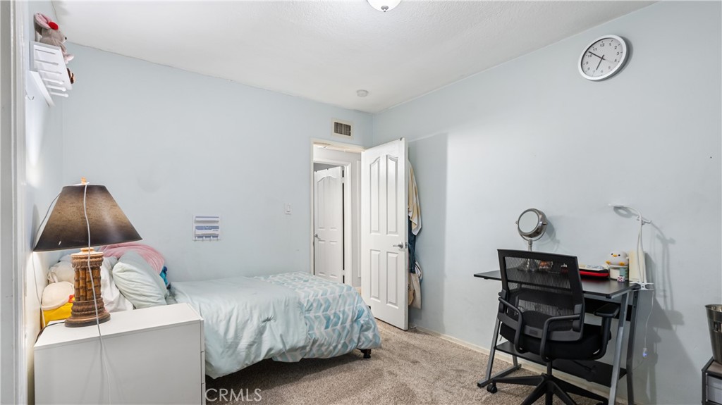 18600 Knapp Street Property Photo 34