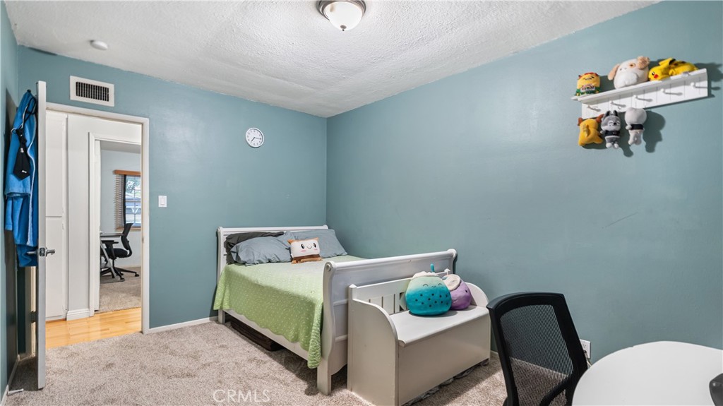 18600 Knapp Street Property Photo 36