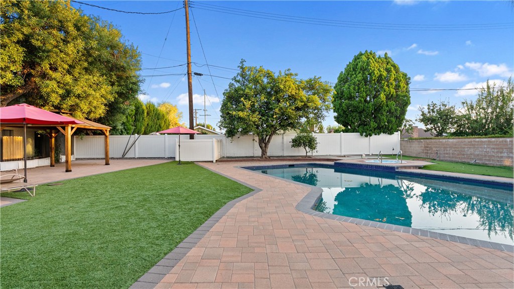 18600 Knapp Street Property Photo 47